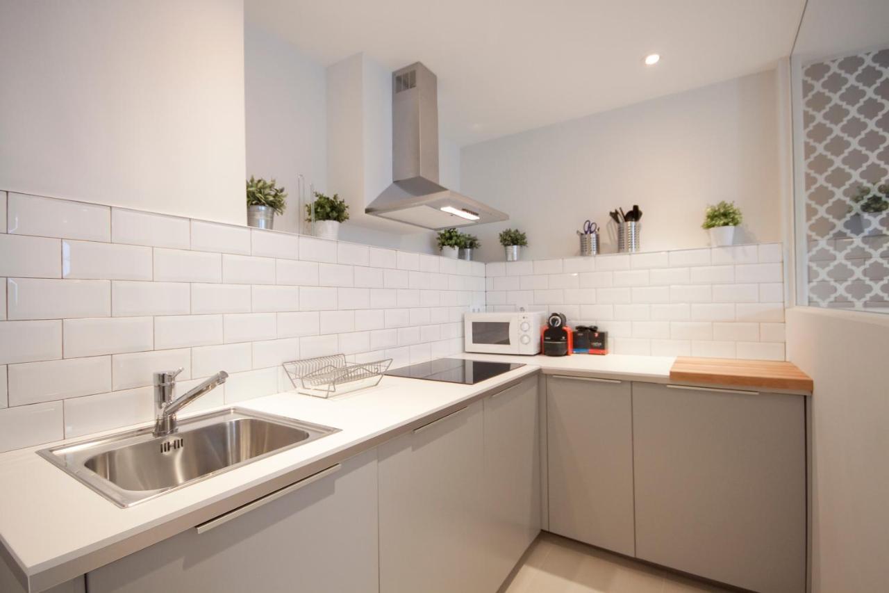 Loft De Lujo A Pasos Del Prado Lägenhet Madrid Exteriör bild