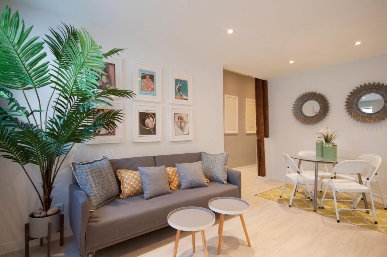 Loft De Lujo A Pasos Del Prado Lägenhet Madrid Exteriör bild