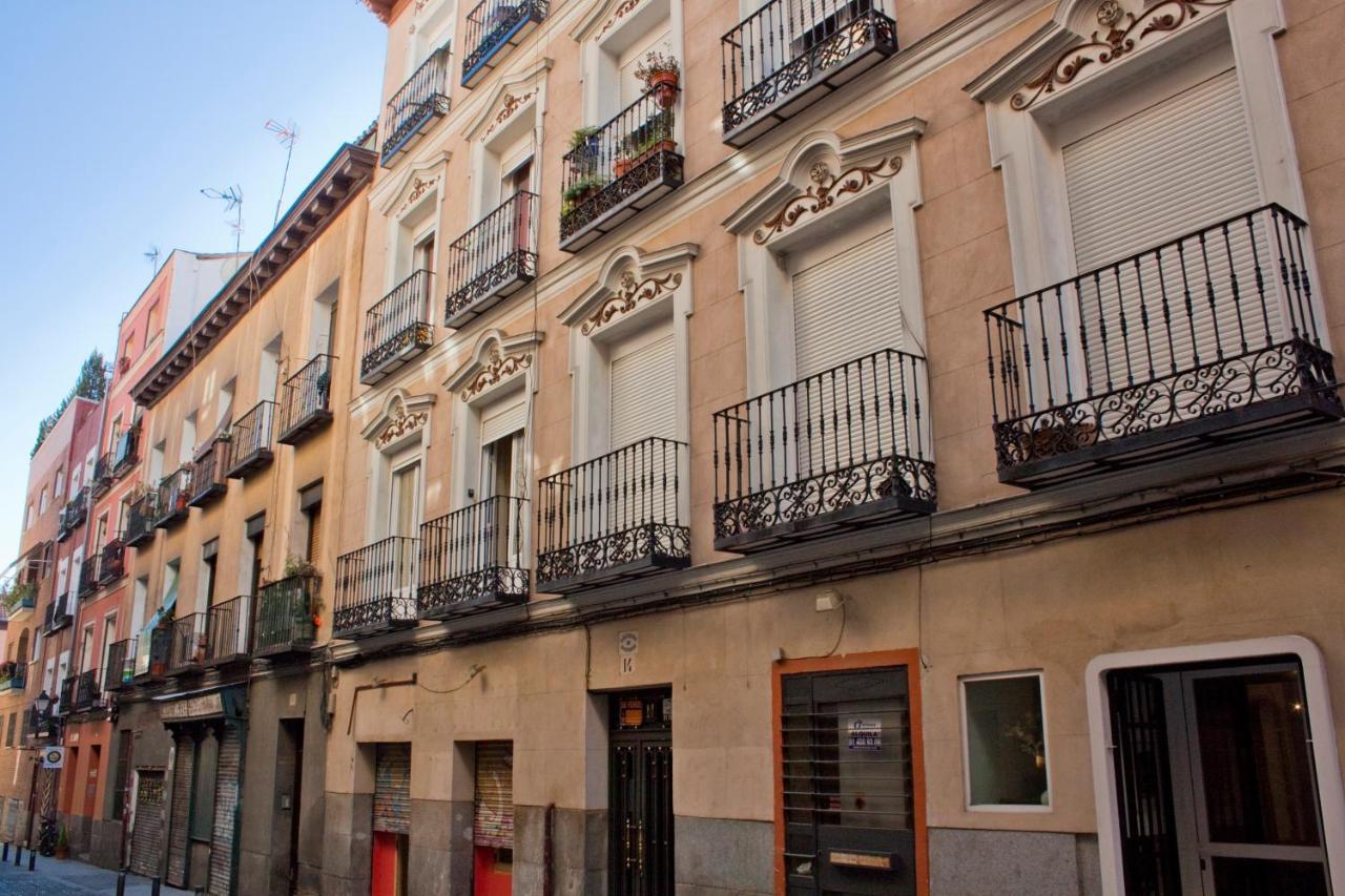 Loft De Lujo A Pasos Del Prado Lägenhet Madrid Exteriör bild